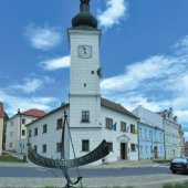 MĚSTO DAČICE: Renesanční radnice