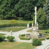 MĚSTO DAČICE: Barokní mariánský sloup