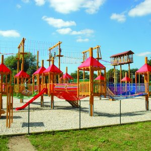 MĚSTO PARDUBICE: Lanové centrum Pardubice