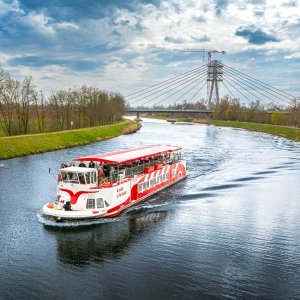 MĚSTO PARDUBICE: Loď Arnošt na Labi