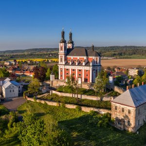 MĚSTO LUŽE: Kostel na Chlumku