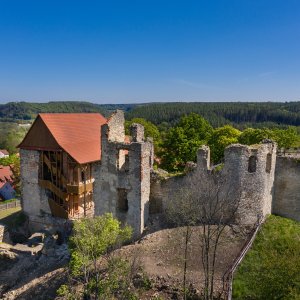 MĚSTO LUŽE: Hrad Košumberk