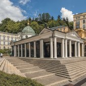 KARLOVARSKÝ KRAJ: Pavilon Křížového pramene, Mariánské Lázně