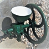 MUZEUM A GALERIE MLEJN: Expozice mezi mlýnky