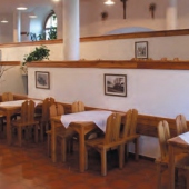 KLÁŠTER PREMONSTRÁTŮ TEPLÁ: Hotel - restaurace v klášteře