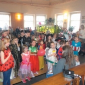 OBEC VELEMÍN: Maškarní karneval pro děti