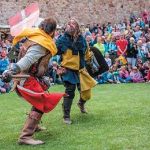 HRADY ŽEBRÁK A TOČNÍK: 