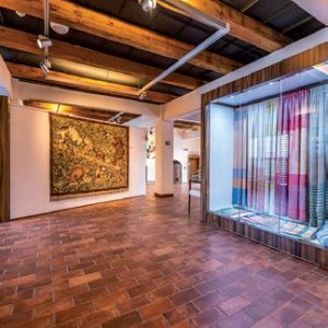 DŮM GOBELÍNŮ, KULTURNÍCH TRADIC A ŘEMESEL: 