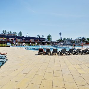 AREÁL FLOŠNA HRADEC KRÁLOVÉ: -