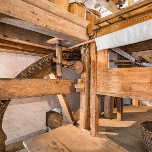 VODNÍ MLÝN HOSLOVICE: Mlýnice