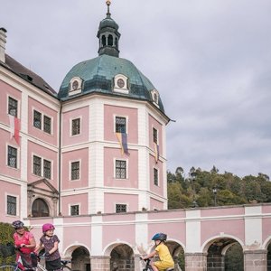 Karlovarský kraj: Hrad a zámek Bečov